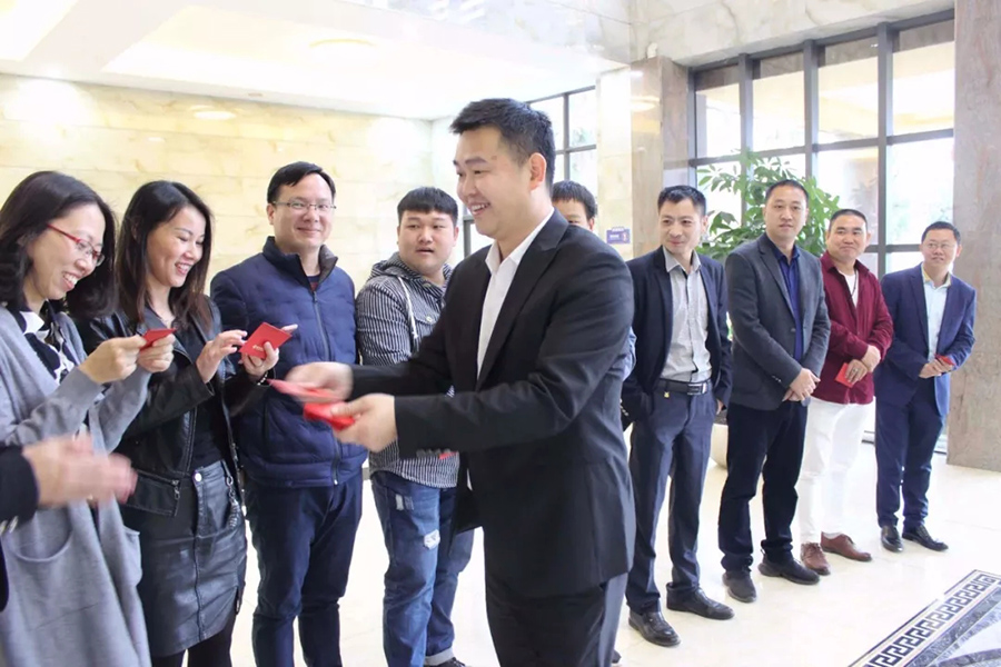 2019 | 九游会J9自动化恭祝您“猪”事顺利，开年大吉！
